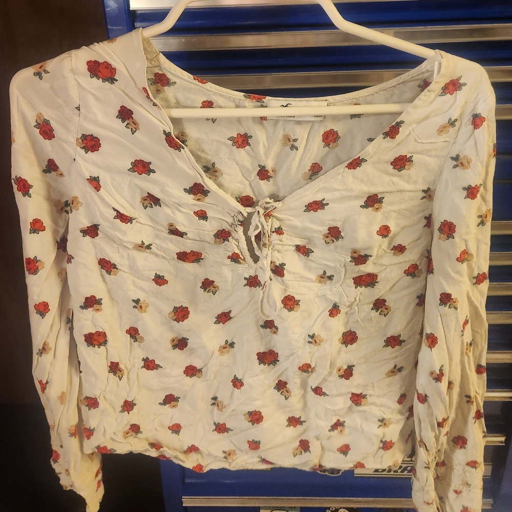 Womens Size Medium Hollister Floral Crop Top